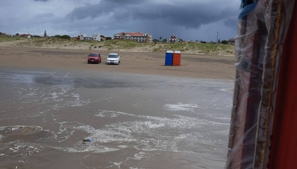 Guarda-Vidas alertam sobre ressaca na Praia do Cassino