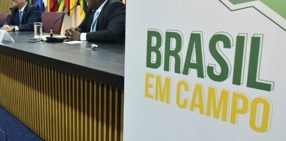 Jair Bolsonaro anuncia que nova estrutura esportiva será construída em Rio Grande
