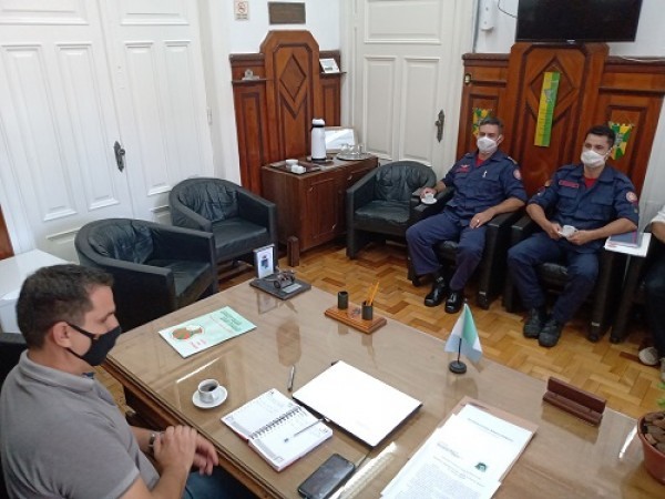 Comando do Corpo de Bombeiros de Rio Grande visita Presidência do Legislativo
