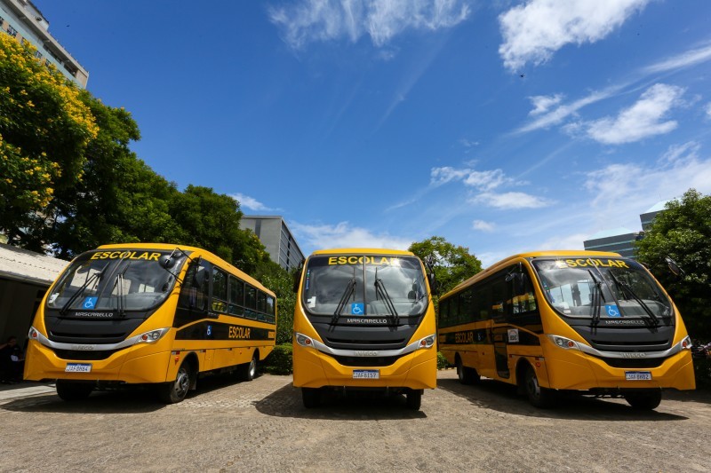Rio Grande recebe ônibus escolar para o tráfego nas áreas rurais e ribeirinhas