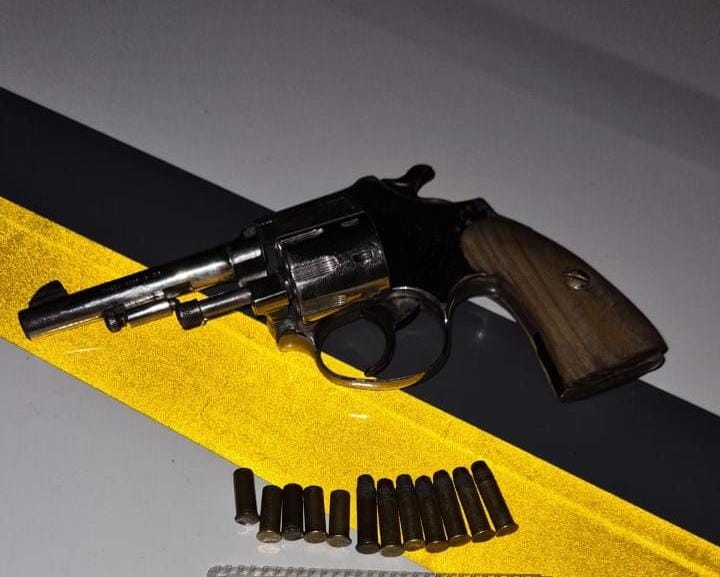 Polícia Rodoviária realiza prisão por porte ilegal de arma de fogo