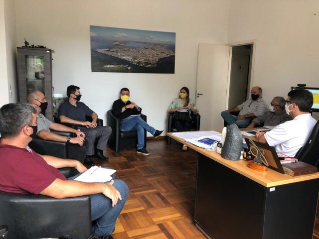 Executivo e representantes da Noiva do Mar discutem melhorias no transporte coletivo