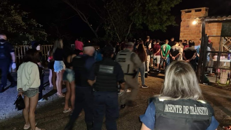 Em novas ações, forças de segurança interromperam 21 festas clandestinas no Estado
