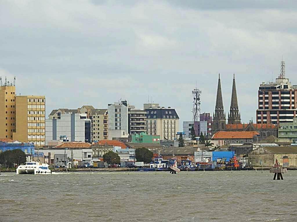 Executivo aprova projeto que define a política de regularização de edificações no município