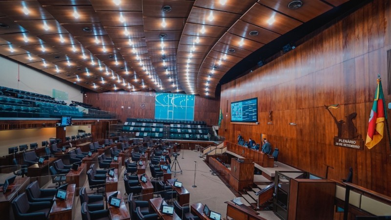RS aprova reforma da previdência dos militares e regras de adesão ao Regime de Recuperação Fiscal