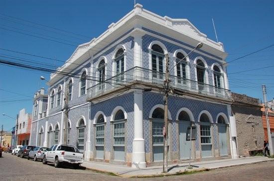 Prefeitura realiza manutenção na Biblioteca Pública Municipal Amaury dos Santos e no Sobrado dos Azulejos