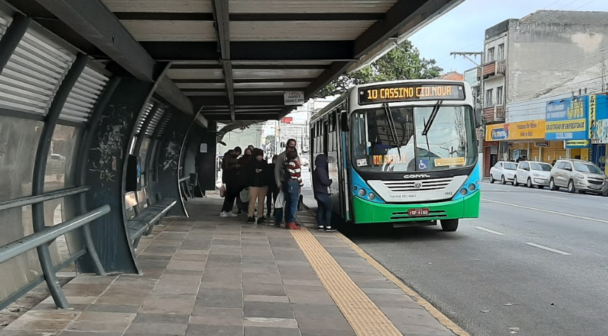 Sistema de transporte coletivo opera com menor lotação no fim de semana em Rio Grande