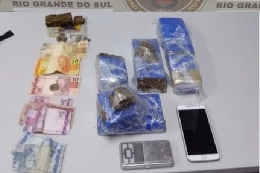 6° BPM prende homem por tráfico de entorpecentes em Rio Grande