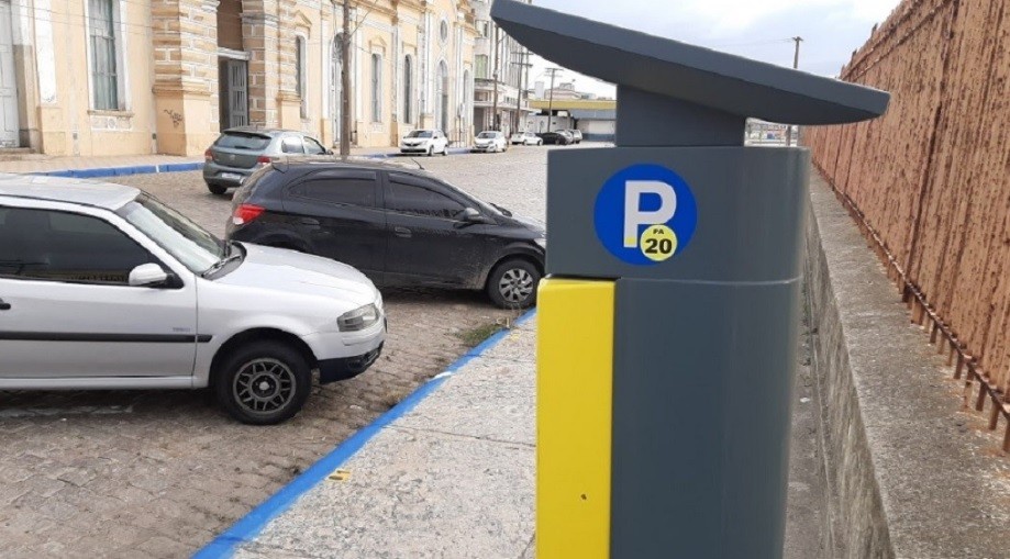 Tarifas da Zona Azul voltam a ser cobradas em Rio Grande