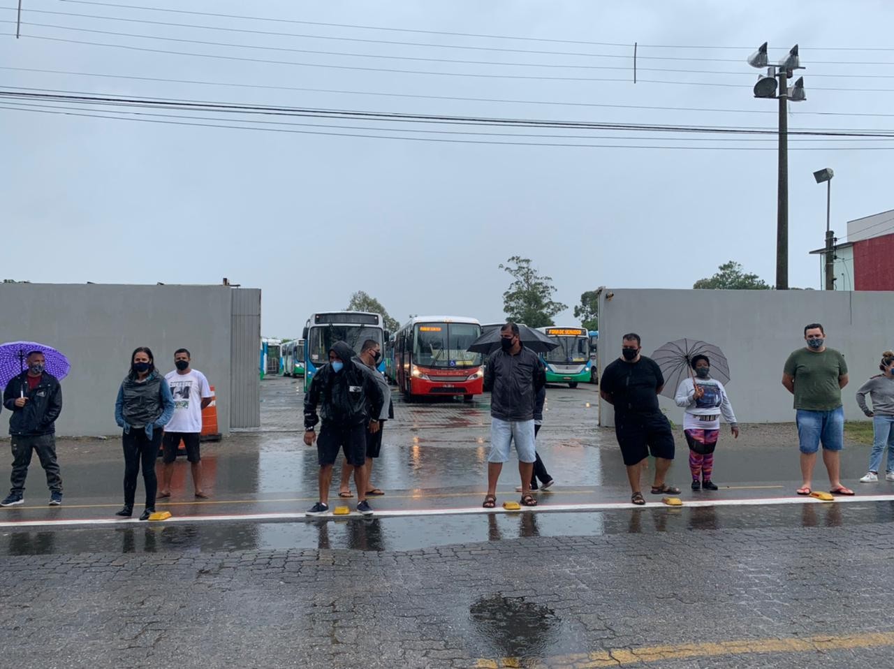 Manifestantes terão que pagar R$ 5 mil de multa por impedirem a circulação dos veículos da Noiva do Mar