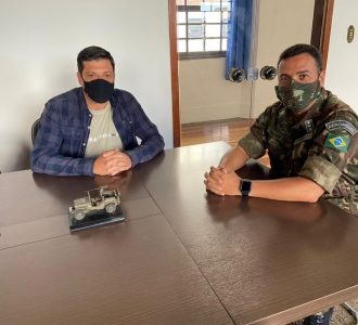 Secretaria do Cassino alinha parceria com Exército e passa a contar com serviço dos militares na limpeza urbana 