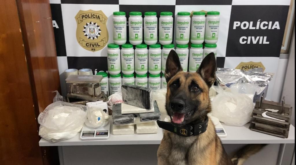 Polícia Civil apreende carro clonado e 18 kg de cocaína em Rio Grande