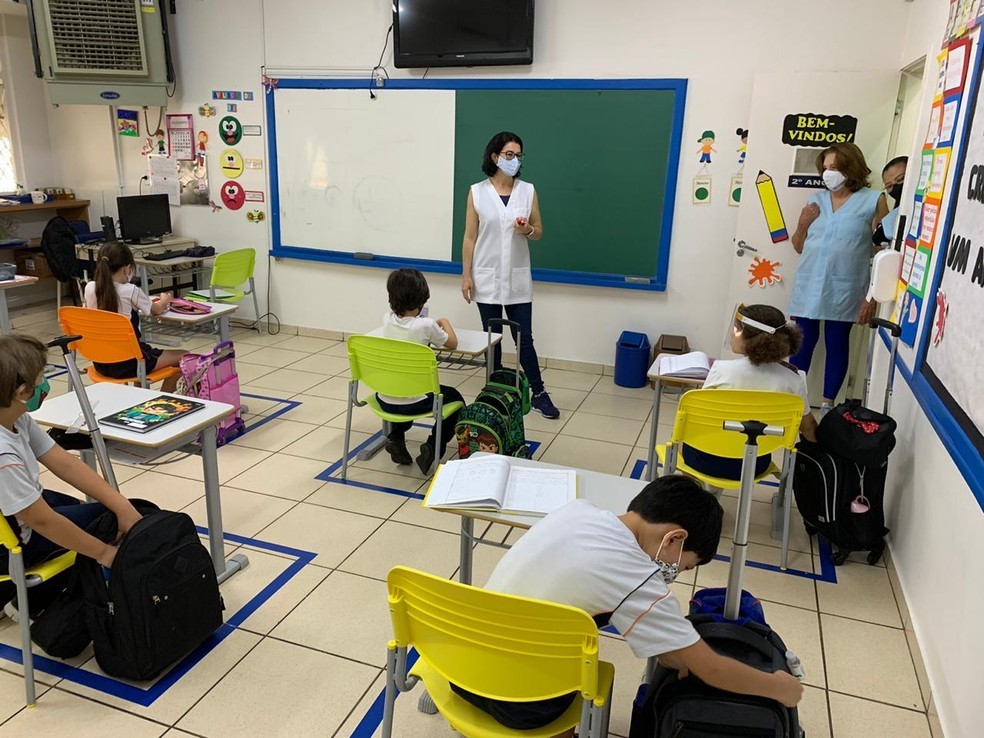 Todas as 74 escolas municipais poderão adotar o modelo híbrido de ensino