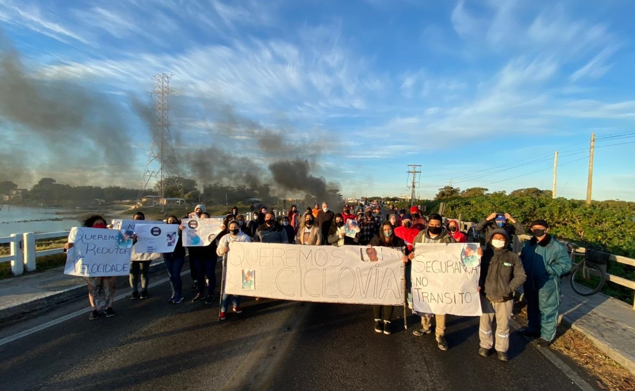 BR-392 é liberada após mais de três horas de manifestação