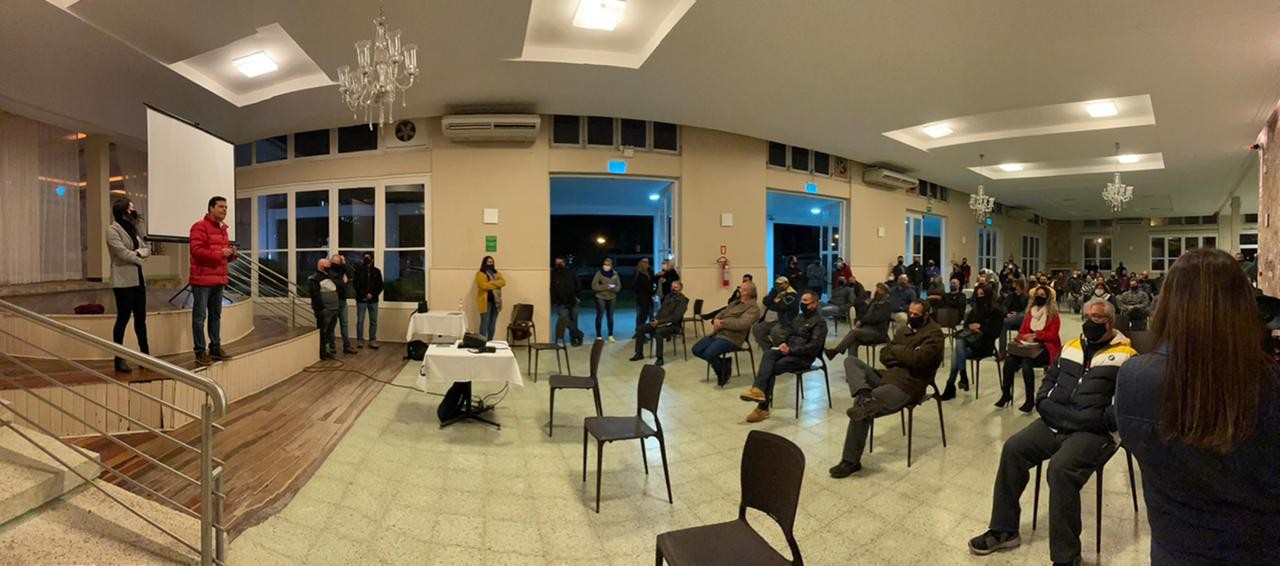 CDL debate projeto 'Cassino 4 Estações' com comerciantes do Balneário