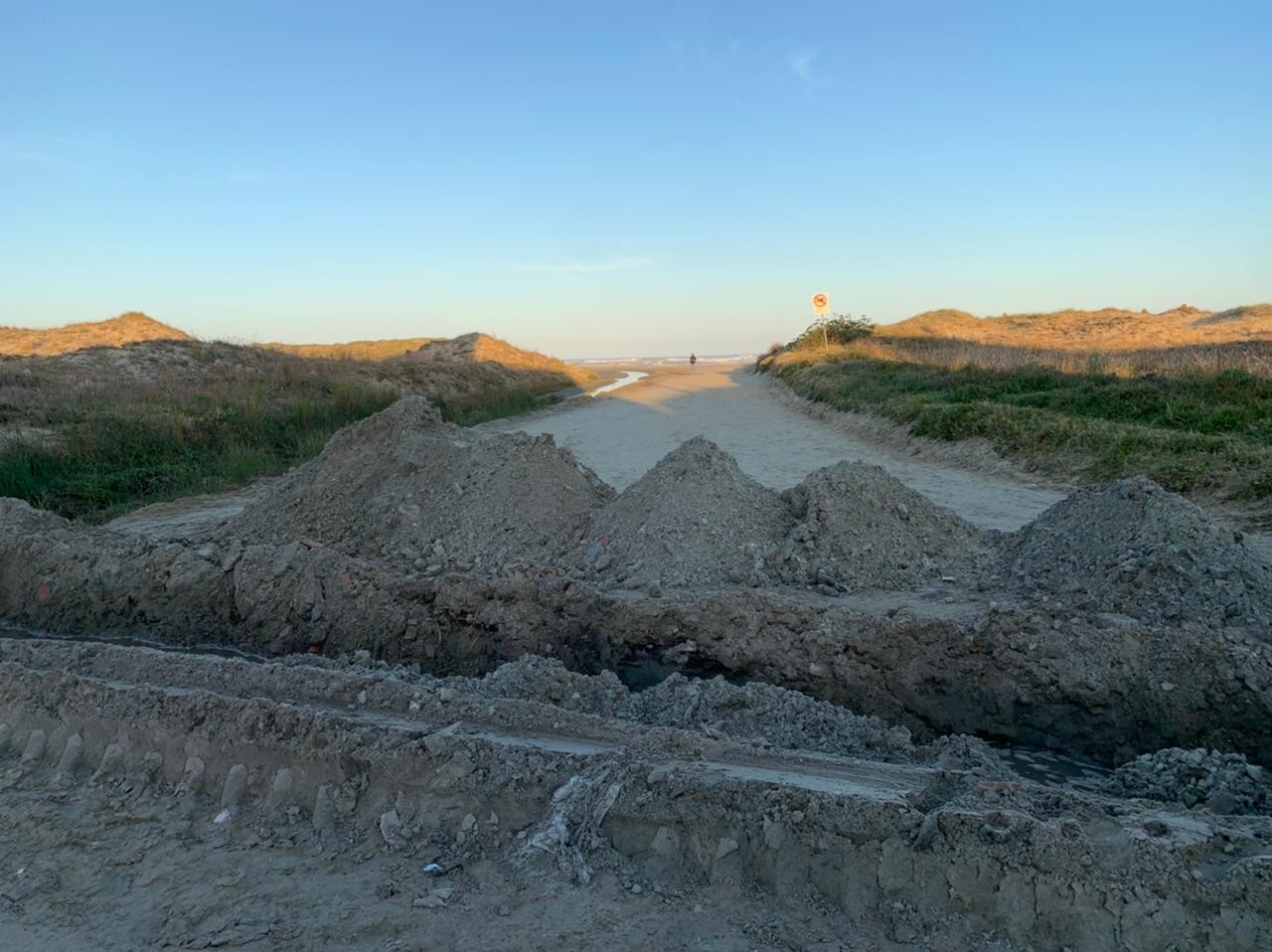 Acessos a Praia do Cassino foram fechados na manhã desta quinta (3) 