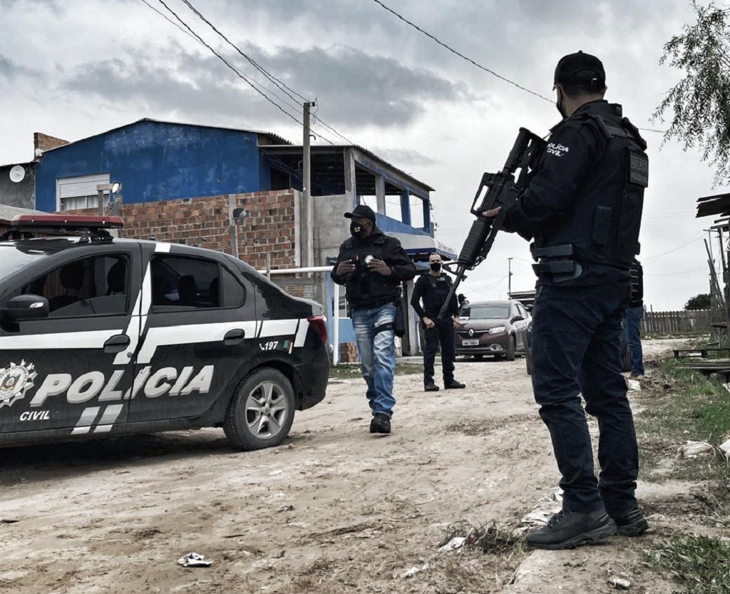 Polícia Civil prende seis pessoas durante operação na 4ª Secção da Barra