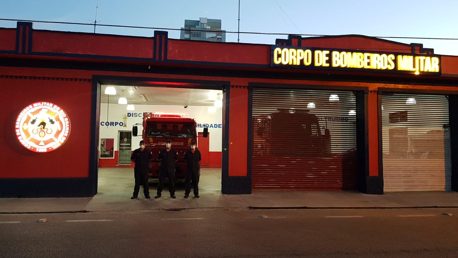Incêndio provoca perda total de residência na Cohab II