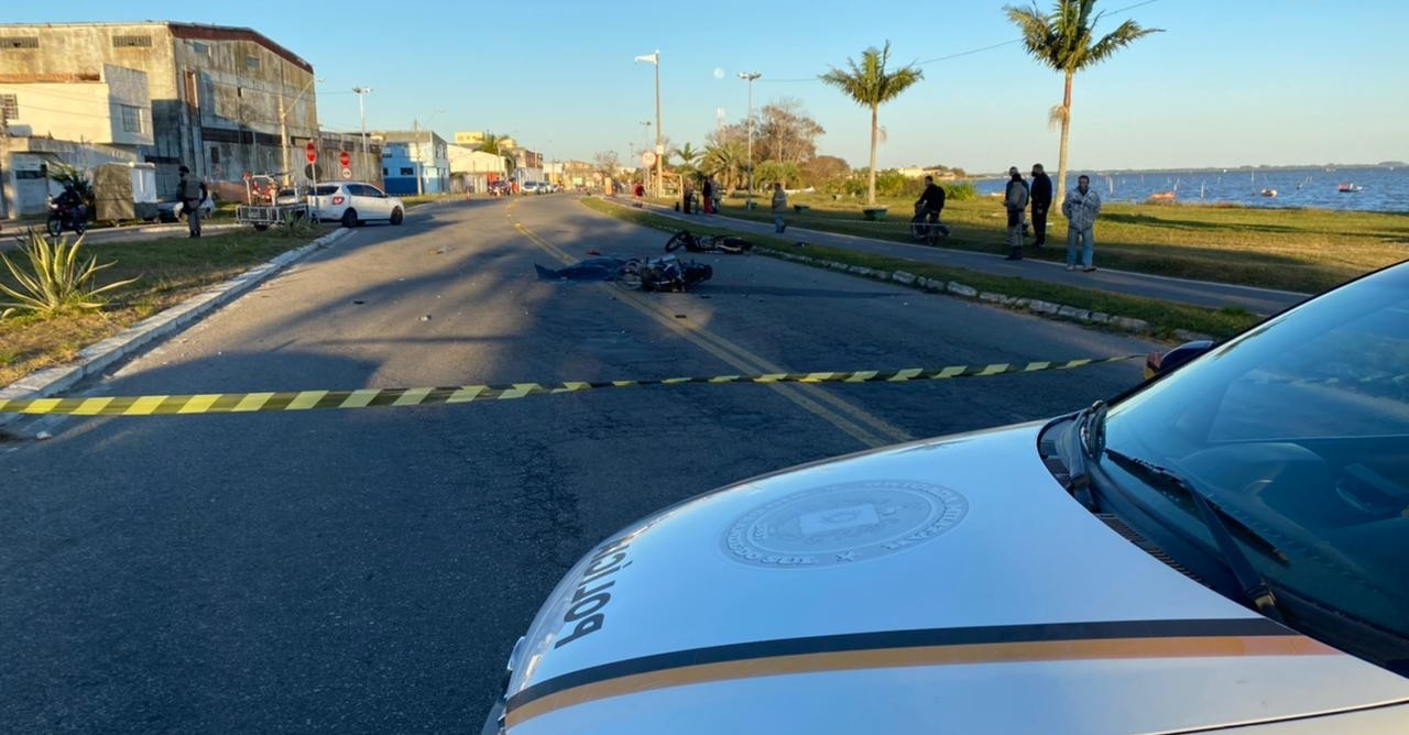 Vítima do acidente que deixou homem de 40 anos morto na Rua Henrique Pancada está em recuperação pós-cirúrgica, diz boletim