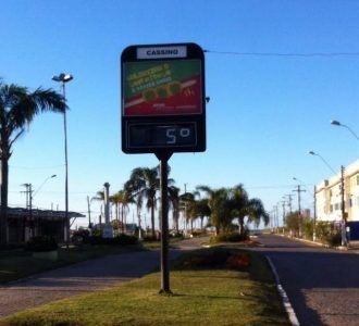 Executivo trabalha em projeto para implantação de relógios digitais com câmera