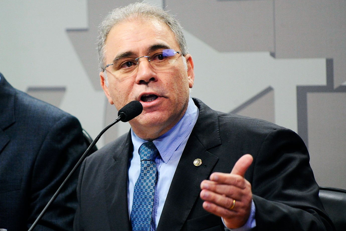 Ministro da Saúde, Marcelo Queiroga, visita hospitais de Porto Alegre nesta sexta-feira (2)
