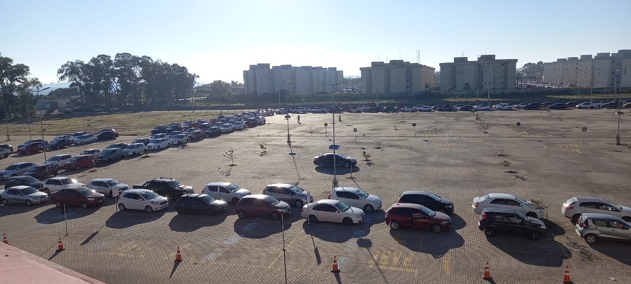 Mais de 1,4 mil pessoas foram vacinadas no sábado (3) em Rio Grande