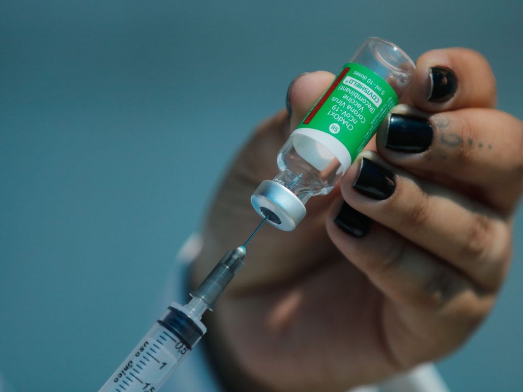 RS reduz de 12 para 10 semanas a aplicação da 2ª dose da Pfizer e da AstraZeneca