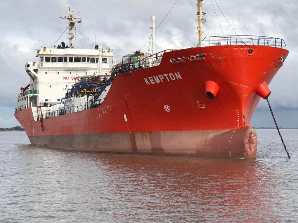 Colisão entre navios foi registrada nesta quinta-feira (24) pela Portos RS