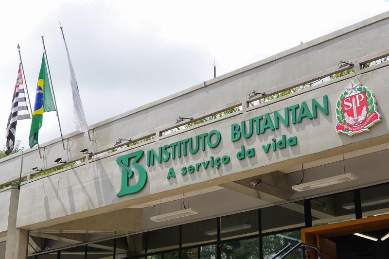 Butantan estuda a criação de uma vacina única contra a gripe e a Covid-19