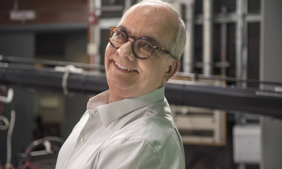 Morre, aos 69 anos, o escritor e jornalista Artur Xexéo