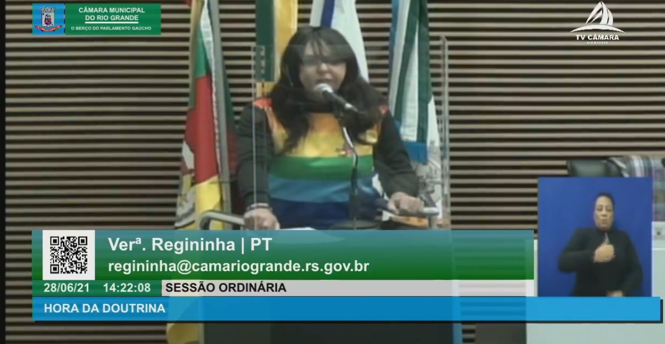 Não é preciso fazer parte da comunidade, só é preciso ser humano, disse vereadora Regininha (PT), sobre o respeito aos LGBTQIA+