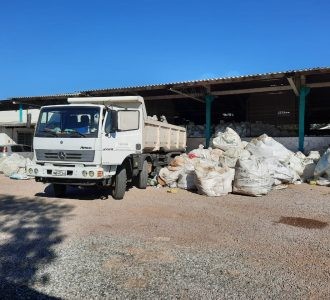 Prefeitura recolhe mais de 3 mil embalagens de agrotóxicos de serviços da saúde, sanitários e ambientais