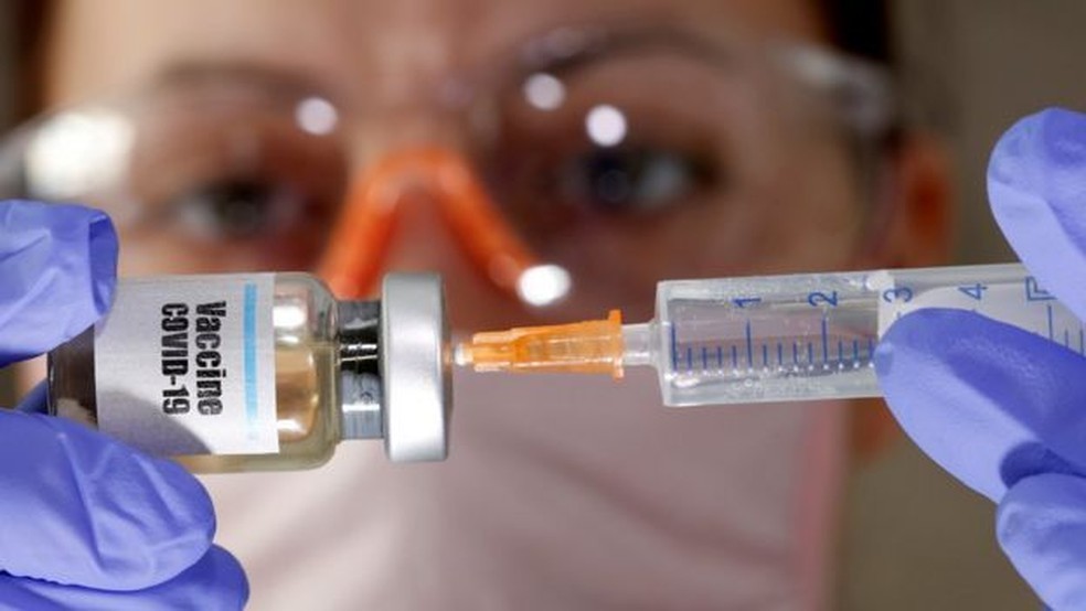 Ampliação da vacinação por idade depende da chegada de no mínimo 4 mil doses de imunizantes