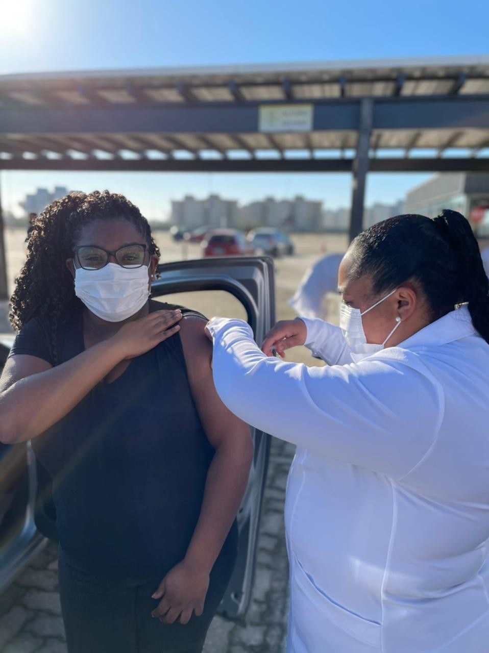 Mais de mil doses de vacinas contra a Covid-19 foram aplicadas neste sábado (31) em Rio Grande