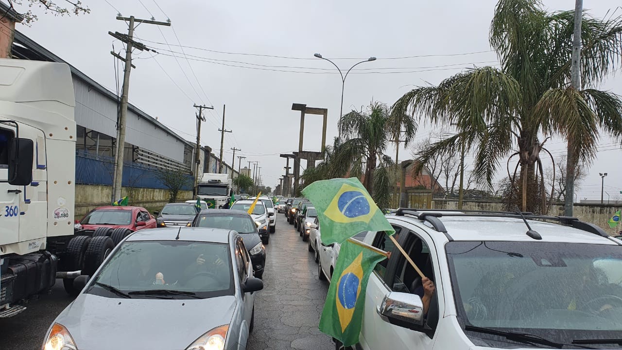 Em Rio Grande, manifestações de apoio ao Governo Federal marcam o 7 de setembro, feriado do Dia da Pátria
