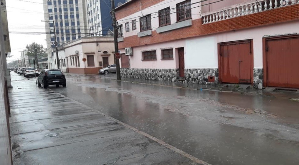 Defesa Civil emite alerta de mau tempo para Rio Grande