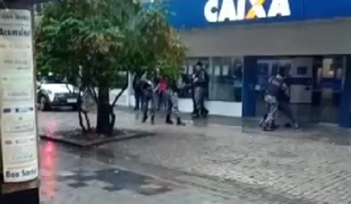 Duas pessoas são baleadas após tiroteio no centro de Pelotas