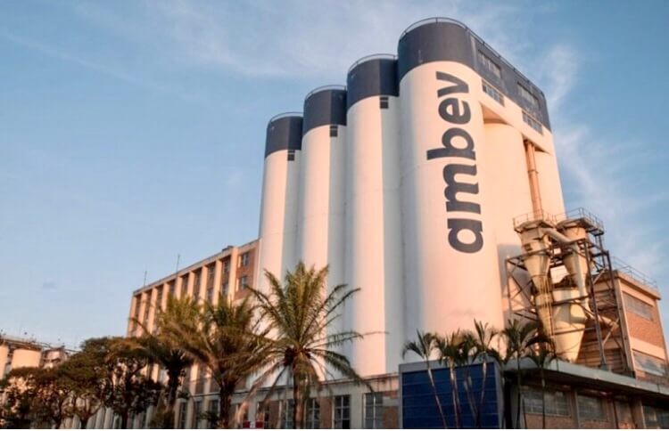 Ambev anuncia reajuste de preços nas cervejas a partir de outubro
