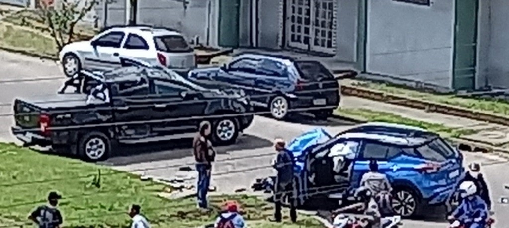 Acidente de Trânsito causa capotamento de veículo na Av. 15 de Novembro, em Rio Grande; confira o vídeo