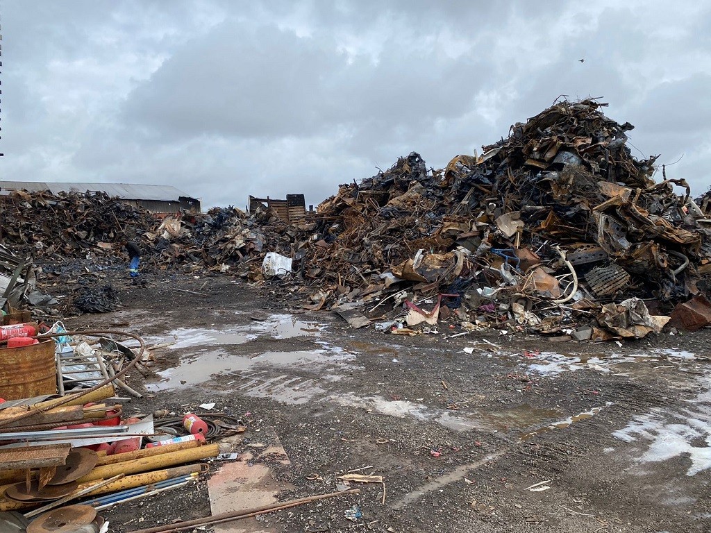  Após 13 horas, incêndio que atingiu recicladora em Rio Grande é controlado