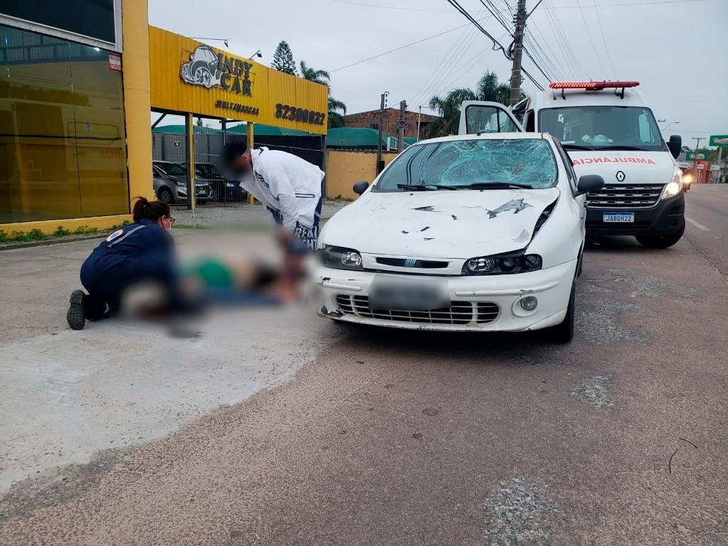 Homem embriagado atropela e deixa mulher ferida na ERS 734 , em Rio Grande