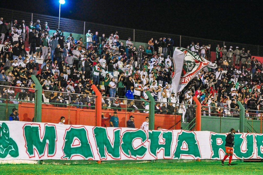 Governo do RS libera 50% de público nos estádios de futebol
