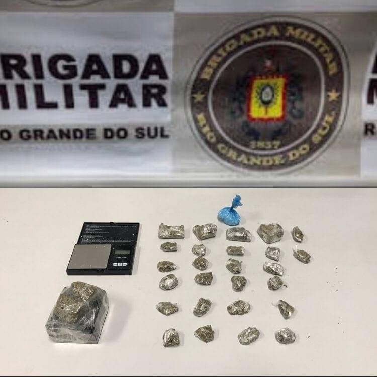 Dois homens são presos por tráfico de drogas no bairro Navegantes, em Rio Grande