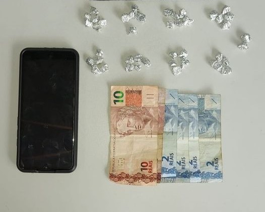 Homem de 19 anos é preso por tráfico de drogas no bairro Cidade Nova, em Rio Grande
