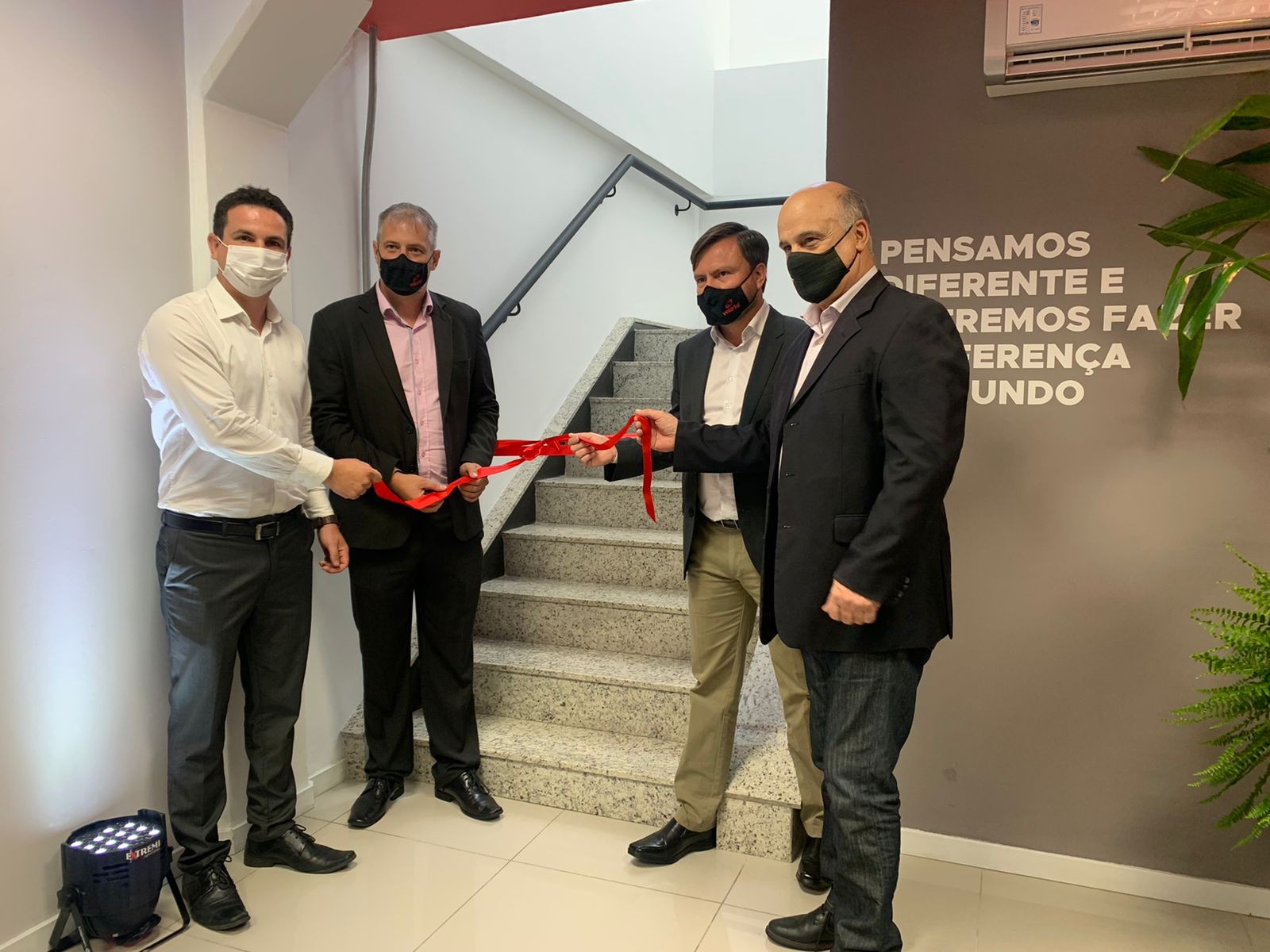 Vetorial Internet inaugura nova sede com espaço para 90 funcionários em shopping de Rio Grande