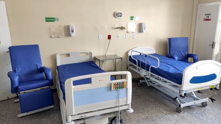 HU-Furg adquire 50 poltronas e 130 colchões para leitos da instituição