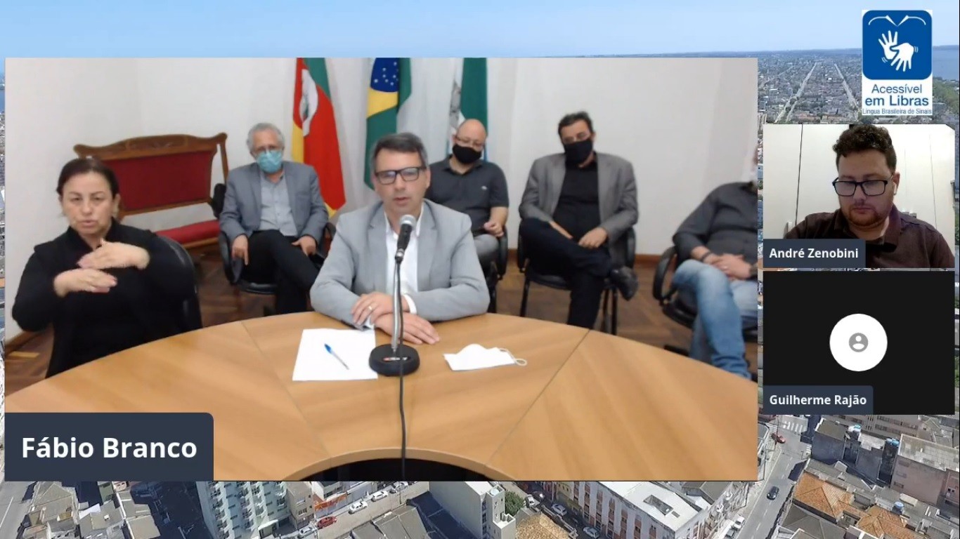 'Não tiveram coragem, competência ou não quiseram fazer antes' diz prefeito Fábio Branco sobre adequações na Previdência Municipal 