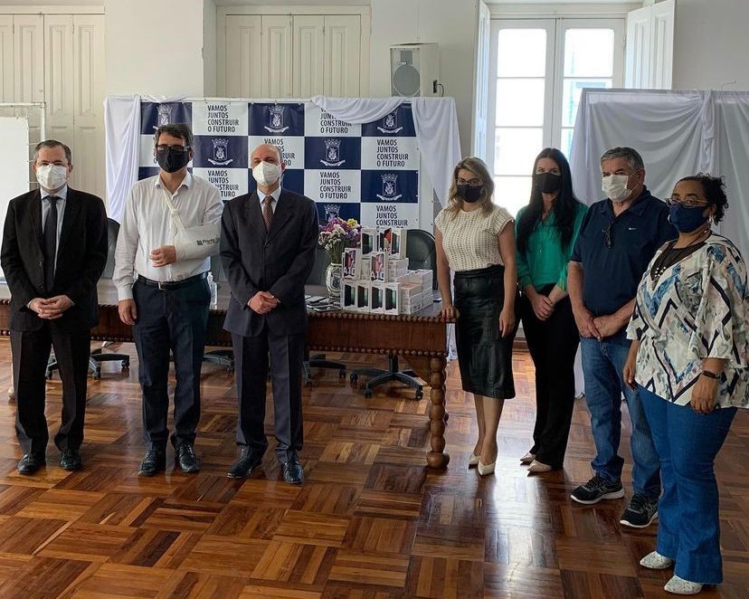 Ministério Público doa 62 celulares aos alunos da Rede Pública Municipal de Ensino