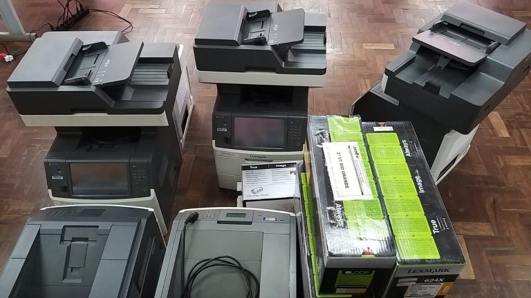 Prefeitura do Rio Grande recebe doação de computadores e impressoras do Tribunal Regional do Trabalho