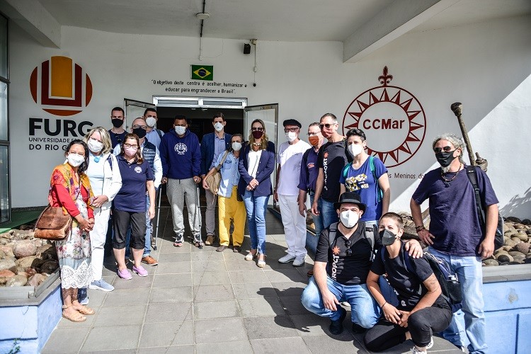 Gestão da UFPel visita CCMar e projeta parcerias com a Furg